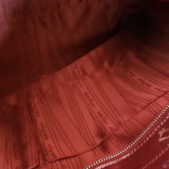 Beautiful!! Salvatore Ferragamo/ Burgundy Patent Leather "Gina" Tote Handbag - Picture 5 of 16